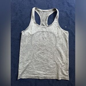 Lululemon grey tank size 8